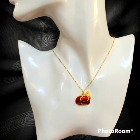 5/$25 RED Hat Society Feather Hat Pendant Chain Necklace - Picture 1 of 5